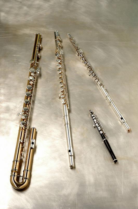 4 flutes